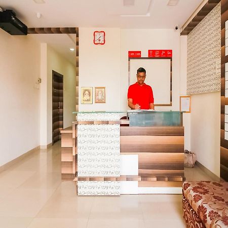 Oyo66342独特酒店 Dhule 外观 照片
